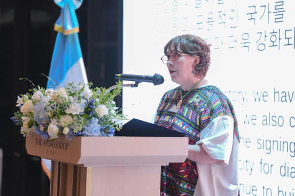 Guatemala Amb. Sara Angelina Solís Castañeda speaks during a recent event held in Seoul to celebrate the independence of the country. [Photo by Yeo Hong-il/Korea News Plus]