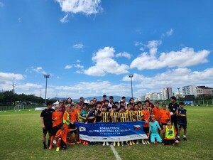 KHNP hosts Czech youth soccer team for cultural exchange